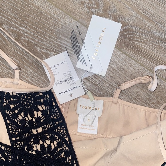 NWT Foxiedox Black Nude Lace Crochet Mini Small - Picture 2 of 7